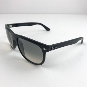 RAY-BAN sunglasses RB4147 Black 601/32